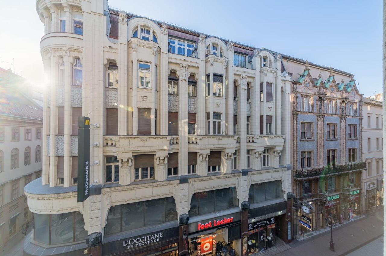 Elisabeth Apartment On Vaci Street Budapest Exterior photo